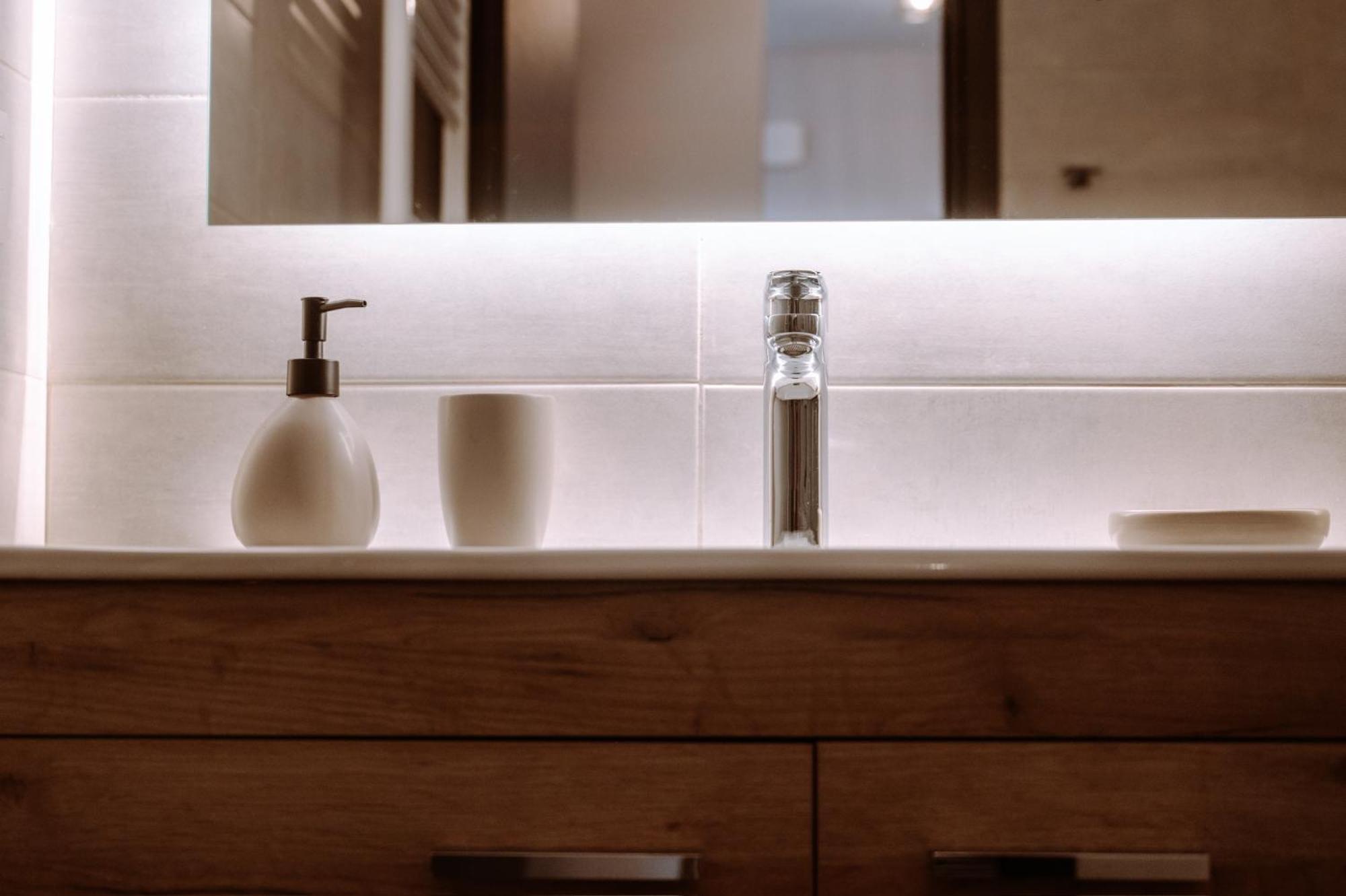 Louisa Luxury Apartments プレベザ エクステリア 写真